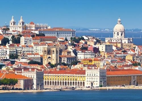 Your Home In Bairro Alto Лиссабон Номер фото